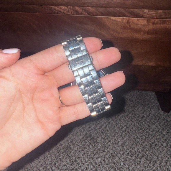 GUESS silver watch - Picture 2 of 5
